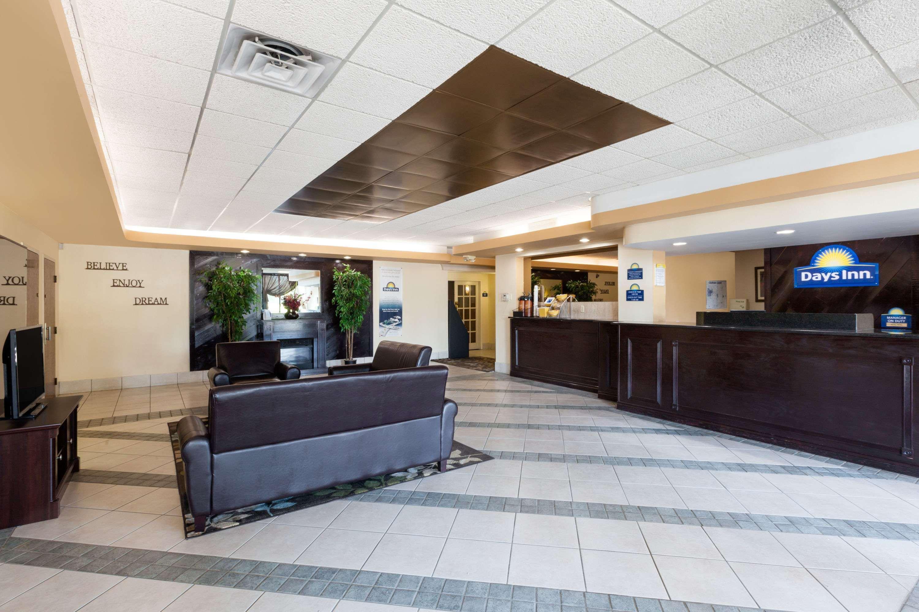 Days Inn By Wyndham Albion Eksteriør bilde